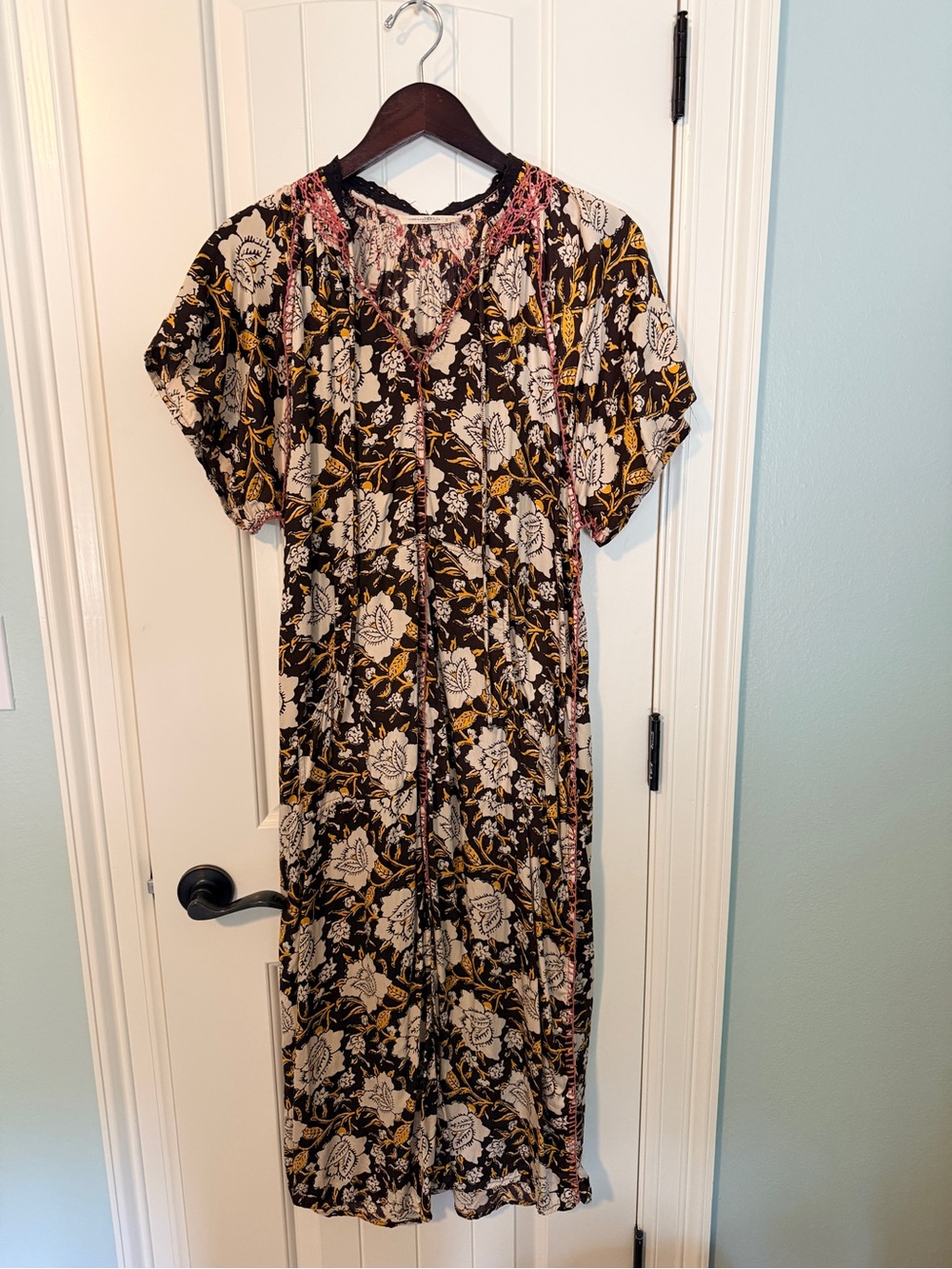 NATURAL LIFE brown dress with cream and dusty pink accent.